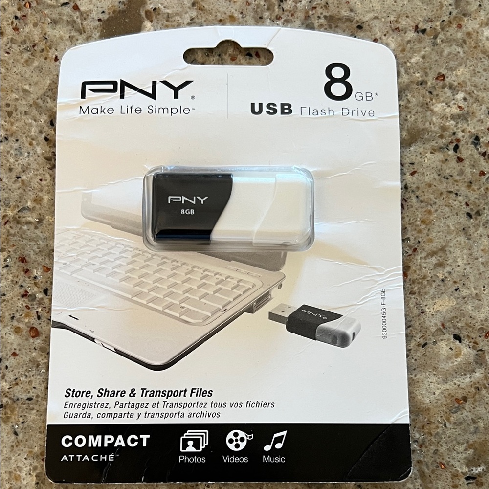 8GB USB Flash Drive PNY